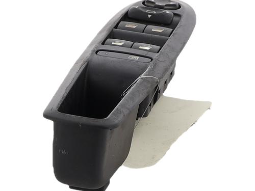 Used Left front window switch Left front window switch CITROËN C4 II (NC_) 1.6 HDi 110 (112 hp) 33989868 33989868