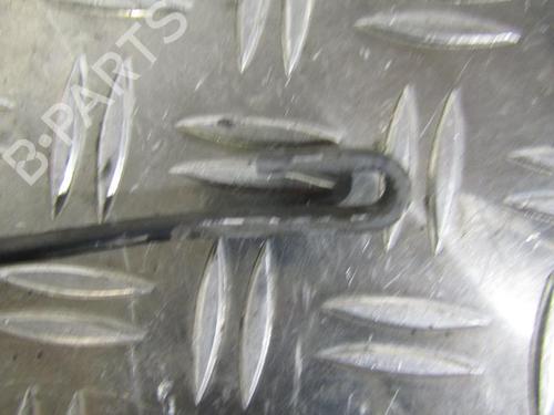 Used Front windshield wiper arm Front windshield wiper arm PEUGEOT 405 I (15B) 1.6 (94 hp) 25069932 25069932