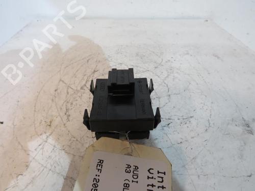 Used Left front window switch Left front window switch AUDI A3 (8L1) 1.9 TDI (90 hp) 25083718 25083718