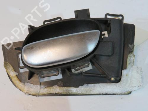 Used Front right interior door handle PEUGEOT 206 CC (2D) 1.6 HDi 110 (109 hp) 25094899