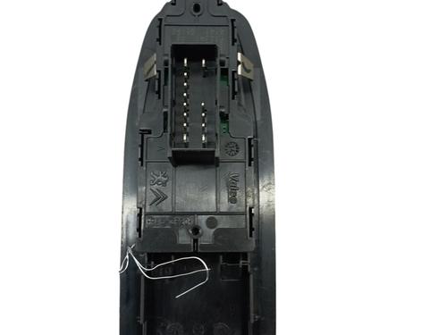 Used Left front window switch Left front window switch PEUGEOT 208 I (CA_, CC_) 1.2 VTI 82 (82 hp) 30547288 30547288