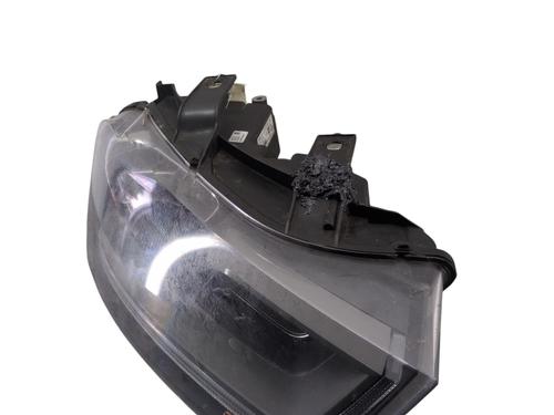 Used Right headlight Right headlight AUDI Q3 (8UB, 8UG) 2.0 TDI (140 hp) 32318402 32318402