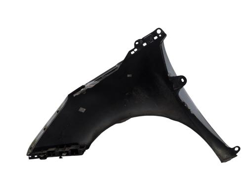 Kotflügel rechts vorne für PEUGEOT 5008 (0U_, 0E_) 1.6 HDi (110 hp) 30479296