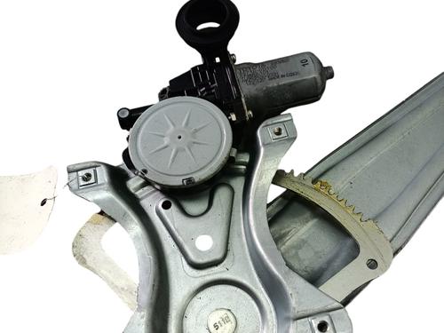 Used Rear left window mechanism TOYOTA YARIS (_P13_) 1.5 Hybrid (NHP130_, NHP130) (101 hp) 30113499