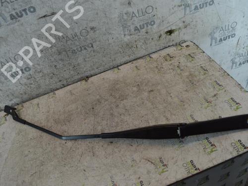 Used Front windshield wiper arm FORD FIESTA VI (CB1, CCN) 1.5 TDCi (95 hp) 25115077