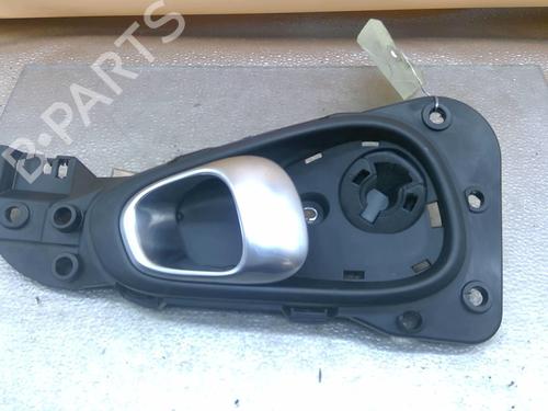 Used Rear right interior door handle Rear right interior door handle FIAT 500L (351_, 352_) 1.3 D Multijet (199LXY1A, 199LXY11) (84 hp) 25093256 25093256