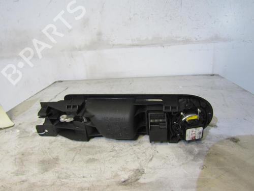 rear-right-interior-door-handle-vw-passat-b55-3b3-2000-2001-2002-2003-2004-2005-25083039 main image