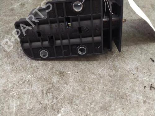 Used Rear right interior door handle Rear right interior door handle VW SHARAN (7N1, 7N2) 1.4 TSI (150 hp) 25060634 25060634