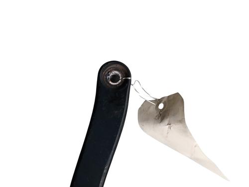 Used Front windshield wiper arm RENAULT TRAFIC III Van (FG_) 1.6 dCi 95 (FGMJ, FGMR) (95 hp) 25052791