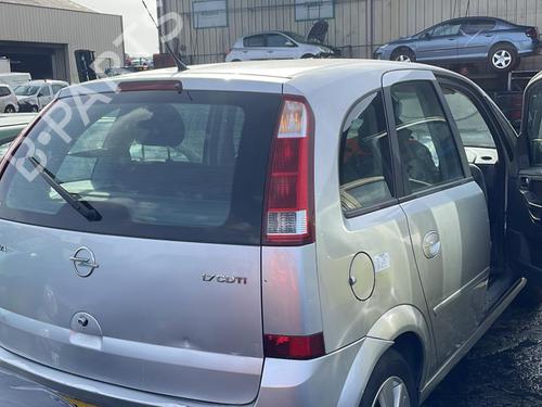 Rear fog light OPEL MERIVA A MPV (X03) 1.7 CDTI (E75) | BP25103493C37 