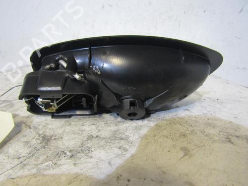 front-right-interior-door-handle-renault-megane-iii-hatchback-bz01_-b3_-2008-25090827 main image