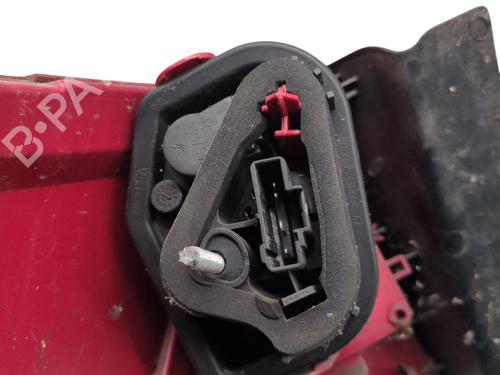 right-taillight-citroen-c5-iii-break-rw_-2008-2009-2010-2011-2012-2013-2014-2015-2016-2017-25919593 main image