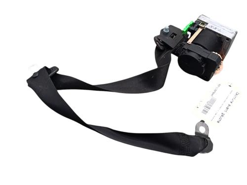 Used Front left seatbelt Front left seatbelt MERCEDES-BENZ C-CLASS (W203) C 200 CDI (203.007) (122 hp) 31858388 31858388