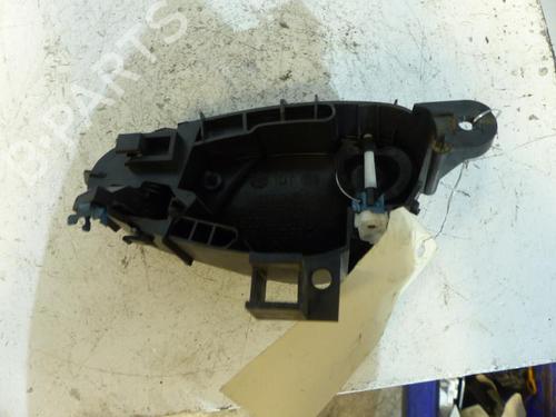 Used Front right interior door handle Front right interior door handle CITROËN XSARA (N1) 1.8 i (90 hp) 25081458 25081458