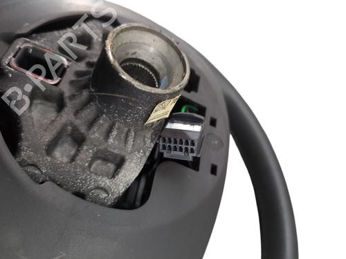 steering-wheel-renault-megane-iii-hatchback-bz01_-b3_-2008-32371266 main image