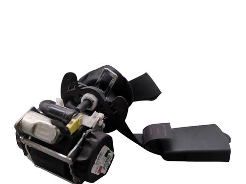 front-left-seatbelt-citroen-c3-iii-sx-2016-32420017 main image