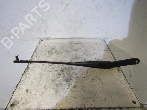 Used Front windshield wiper arm FORD FOCUS II Turnier (DA_, FFS, DS) [2004-2012]  25079269
