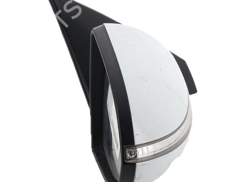 Used Right mirror Right mirror 39521290 39521290