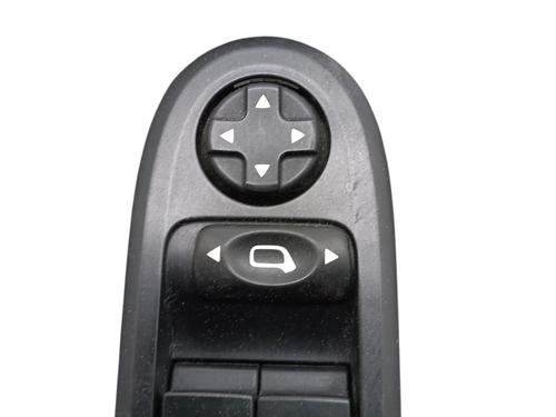 Interrupteur de vitre avant gauche CITROËN C3 II (SC_) 1.4 VTi 95 (95 hp) 29189300