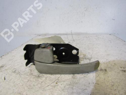 Used Front left interior door handle Front left interior door handle HYUNDAI TRAJET (FO) 2.0 CRDi (113 hp) 10598511 10598511