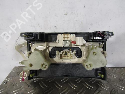 Used Climate control Climate control 25070041 25070041