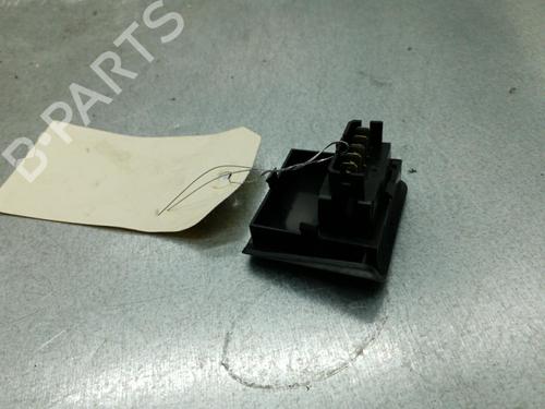 Used Right front window switch Right front window switch CITROËN ZX (N2) 1.8 i (101 hp) 25104620 25104620