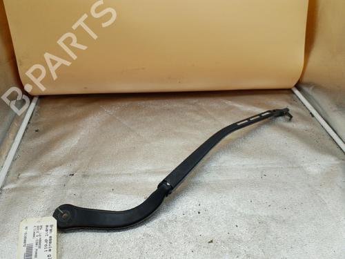 Used Front windshield wiper arm BMW 3 (E90) 320 d (163 hp) 25089708