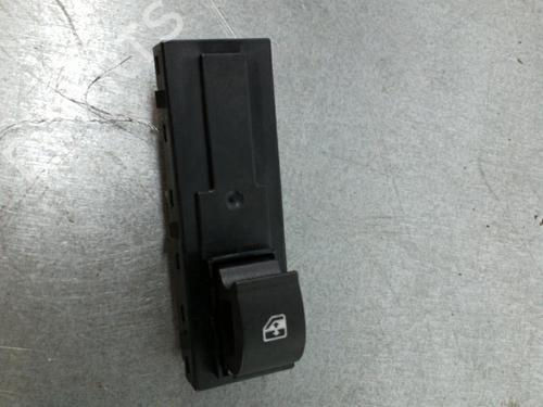 Used Right rear window switch FIAT TIPO Saloon (356_, 357_) 1.4 (356SXA1B) (95 hp) 25104123
