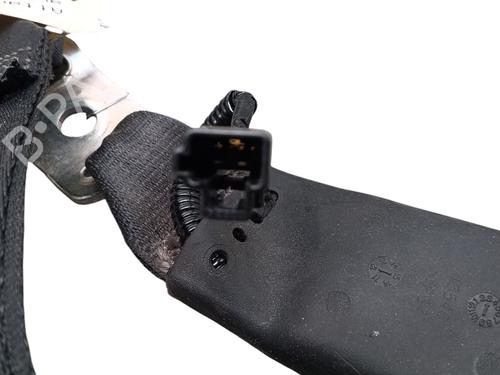 Used Seat buckle TOYOTA YARIS (_P13_) 1.3 (NSP130_, NSP130) (99 hp) 28521675