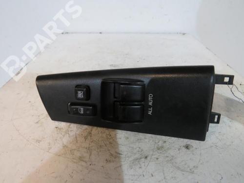 left-front-window-switch-toyota-corolla-_e12_-14-vvt-i-zze120_-zze120r-848200f040-2001-2002-2003-2004-2005-2006-2007-2008-10603030 main image
