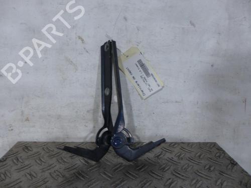 Dørhængsel/Dørbegrænser AUDI A4 B5 (8D2) [1994-2001]  25091127
