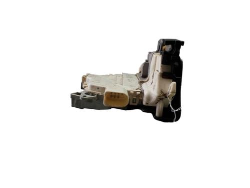 Front left lock SEAT LEON (1P1) 1.4 TSI | BP25073833C98 
