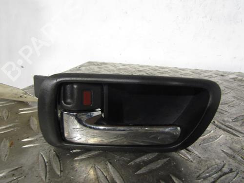 Used Rear left interior door handle TOYOTA COROLLA Verso (ZER_, ZZE12_, R1_) 2.0 D-4D (CUR10_, CUR10R) (116 hp) 25070033