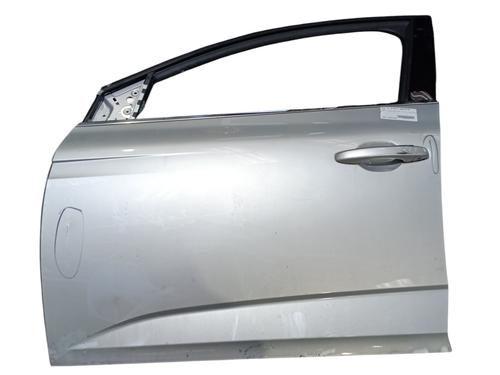 left-front-door-renault-megane-iv-hatchback-b9amn_-2015-32215556 main image