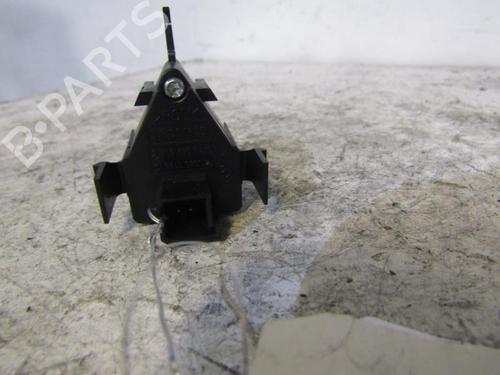 warning-switch-mercedes-benz-a-class-w169-2004-2005-2006-2007-2008-2009-2010-2011-2012-25090368 main image