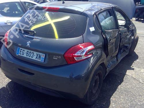 Interior roof light PEUGEOT 208 I (CA_, CC_) 1.6 HDi | BP25077587I8