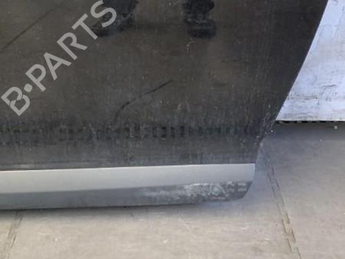 Used Left front door Left front door 25072722 25072722