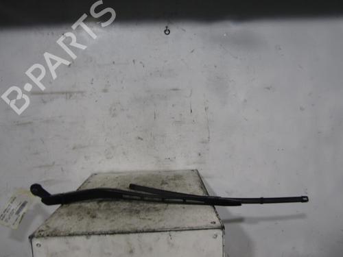 Used Front windshield wiper arm AUDI A4 B6 Avant (8E5) 2.5 TDI quattro (180 hp) 25105529