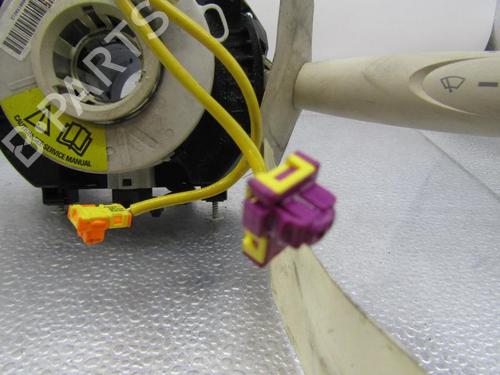 Used Steering column stalk Steering column stalk FIAT 500 (312_) 1.3 D Multijet (312AXB1A) (75 hp) 25082832 25082832