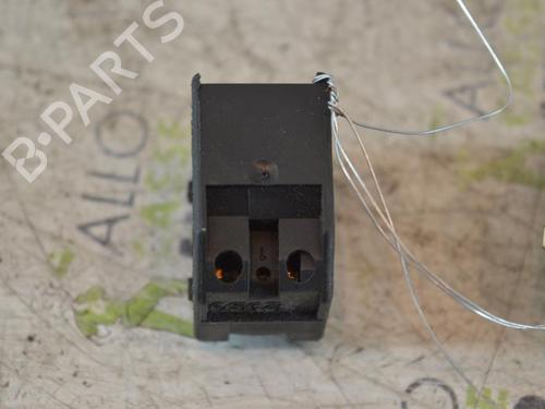 Right front window switch VW GOLF IV (1J1) 1.4 16V | BP25071182I26 