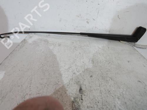 Used Front windshield wiper arm FORD TRANSIT Van (FA_ _) 2.2 TDCi (85 hp) 25112708