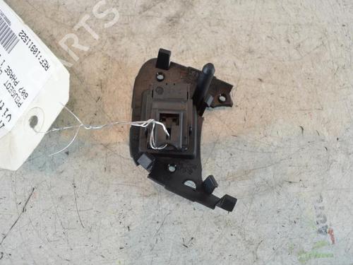 Used Left rear window switch Left rear window switch PEUGEOT 607 (9D, 9U) 2.2 HDi (133 hp) 25097393 25097393
