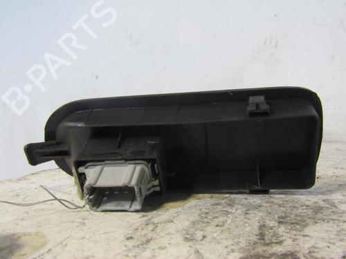 Used Right front window switch Right front window switch RENAULT SCÉNIC II (JM0/1_) [2003-2010] 25068899 25068899