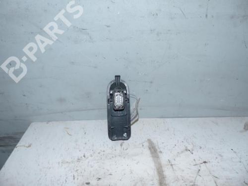 Used Right front window switch Right front window switch RENAULT SCÉNIC II (JM0/1_) 2.0 (JM05, JM0U, JM1N, JM1U, JM2V) (135 hp) 10611504 10611504