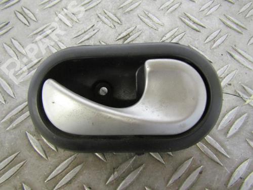 Used Rear right interior door handle Rear right interior door handle DACIA SANDERO 1.6 (BS0D, BS0B, BS0F, BS0H) (87 hp) 10589415 10589415