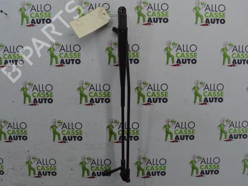 Used Front windshield wiper arm OPEL ASTRA H (A04) 1.7 CDTI (L48) (110 hp) 25115486
