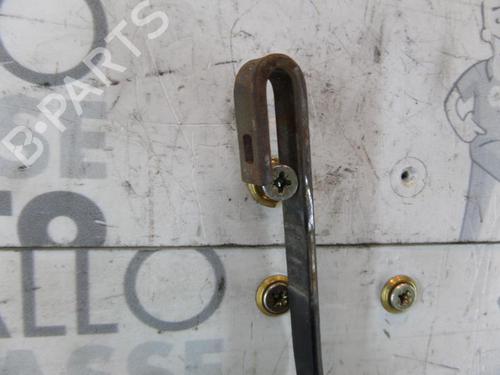 Used Front windshield wiper arm Front windshield wiper arm PEUGEOT 306 Hatchback (7A, 7C, N3, N5) 1.9 D (68 hp) 25115291 25115291