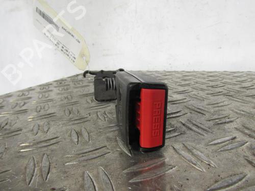 Used Seat buckle RENAULT MEGANE III Coupe (DZ0/1_) 1.5 dCi (DZ0C, DZ1A) (90 hp) 25095609