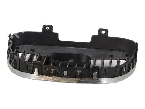 Used Grille Grille 37526896 37526896