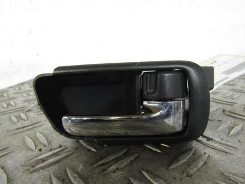 Used Rear right interior door handle Rear right interior door handle TOYOTA COROLLA Verso (ZER_, ZZE12_, R1_) 2.2 D-4D (AUR10_, AUR10R) (136 hp) 10589173 10589173